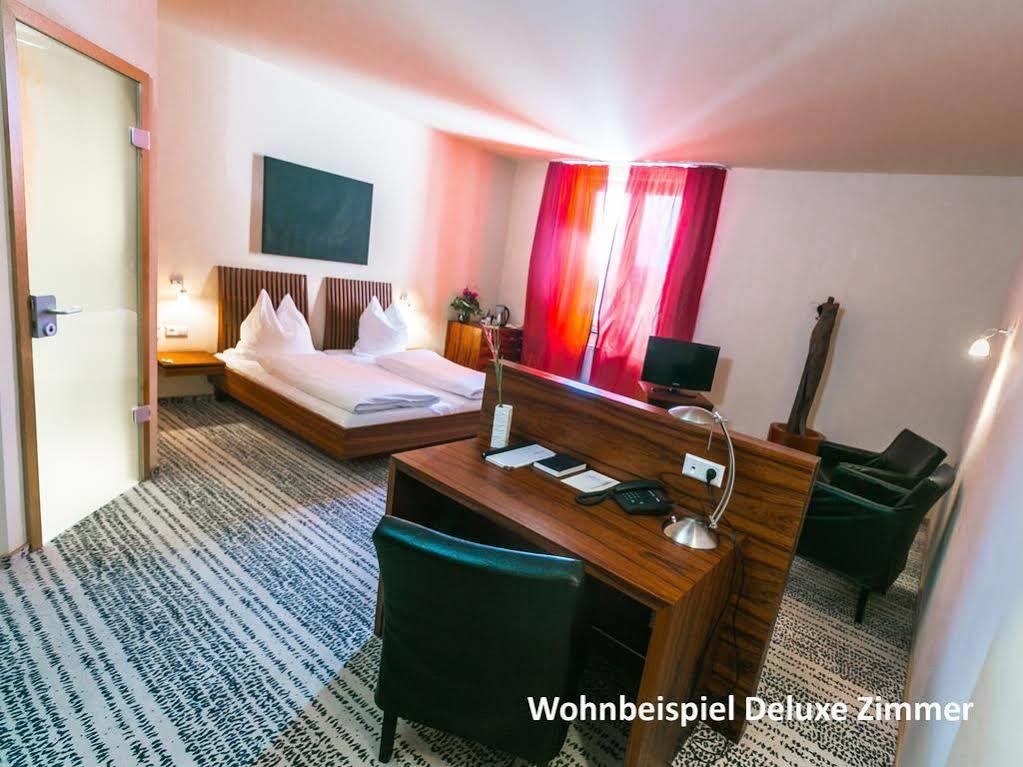 Hotel Sinsheim Ngoại thất bức ảnh